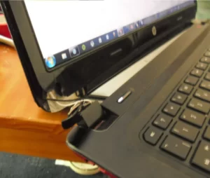 Laptop-patah engsel