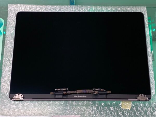 Ganti LCD MacBook Pro A1989 Mid 2018