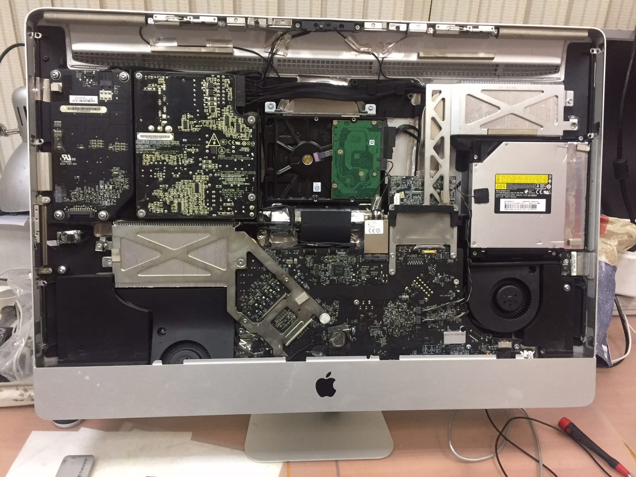 Repair Service iMac 2012 (Slim) Mati Total
